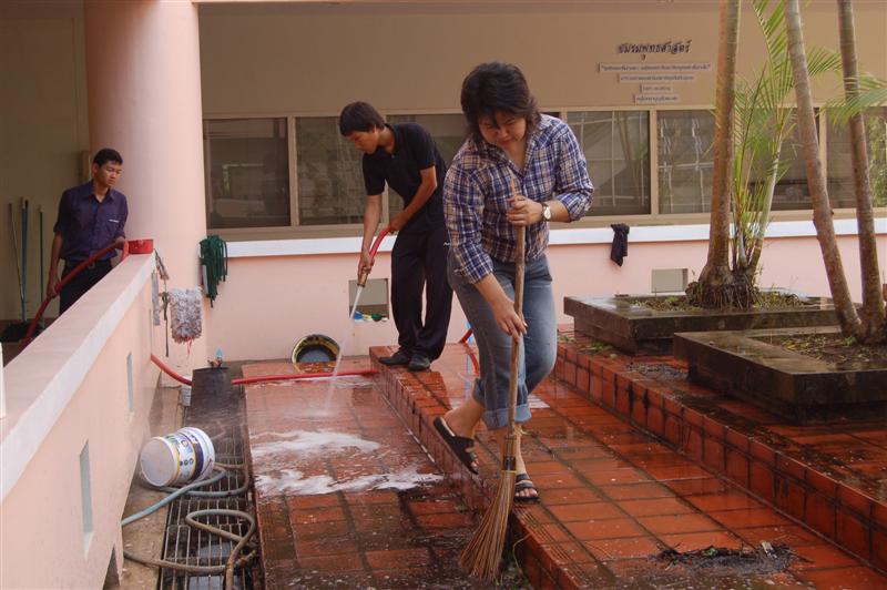 ../Picture/2552/DSC_0039 (Medium).JPG